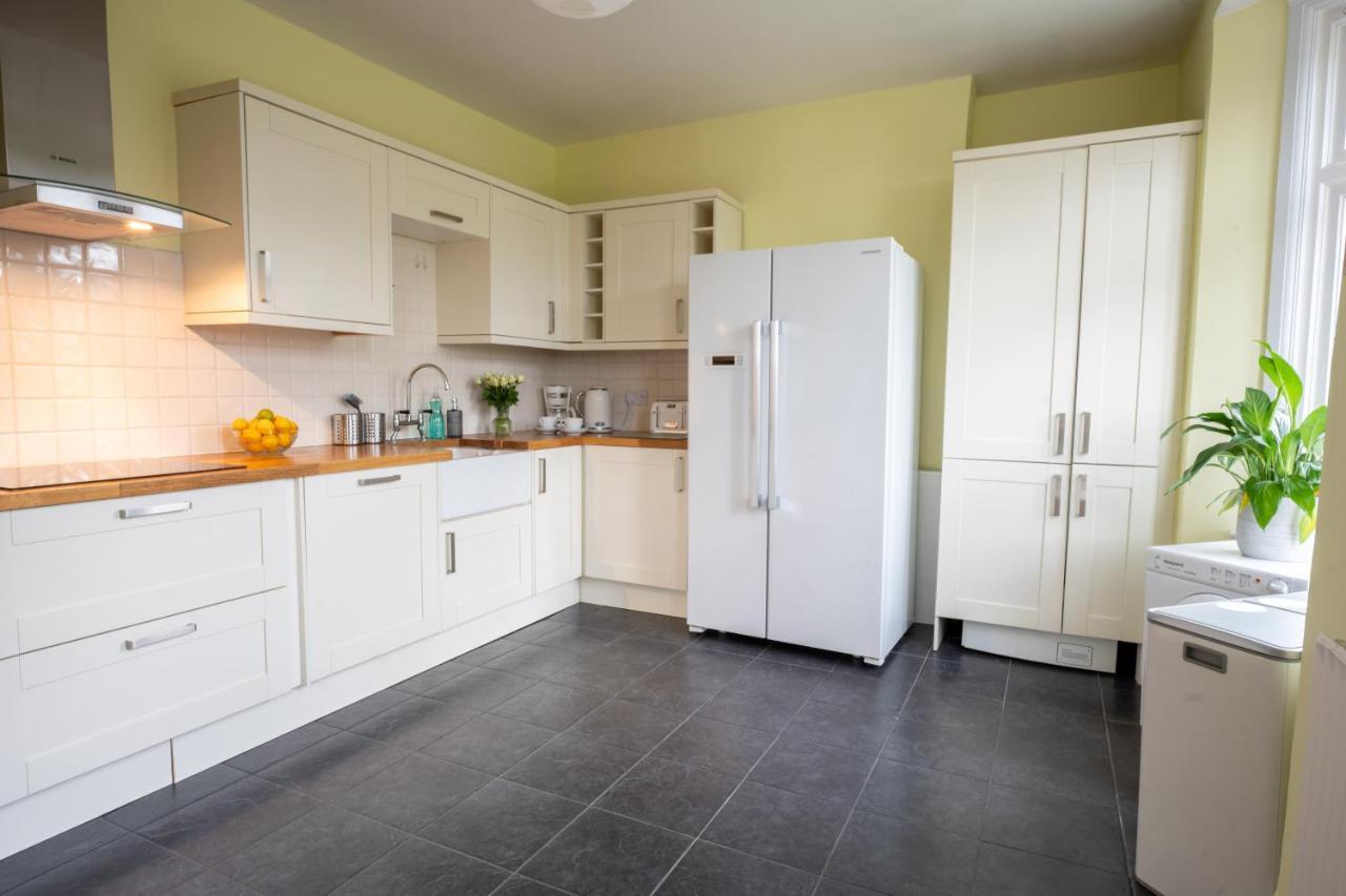 Entire Home In Streatham With Lovely Views & Ultra Fast Wi-Fi Norbury  Exteriör bild