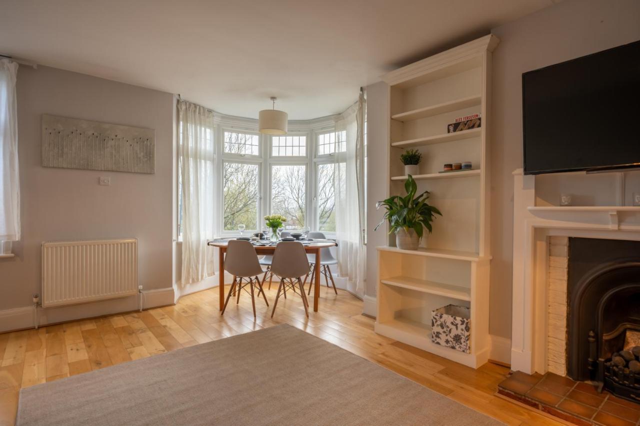 Entire Home In Streatham With Lovely Views & Ultra Fast Wi-Fi Norbury  Exteriör bild