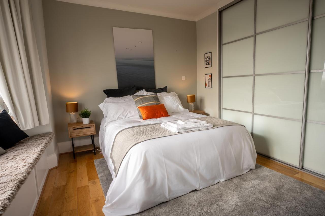 Entire Home In Streatham With Lovely Views & Ultra Fast Wi-Fi Norbury  Exteriör bild